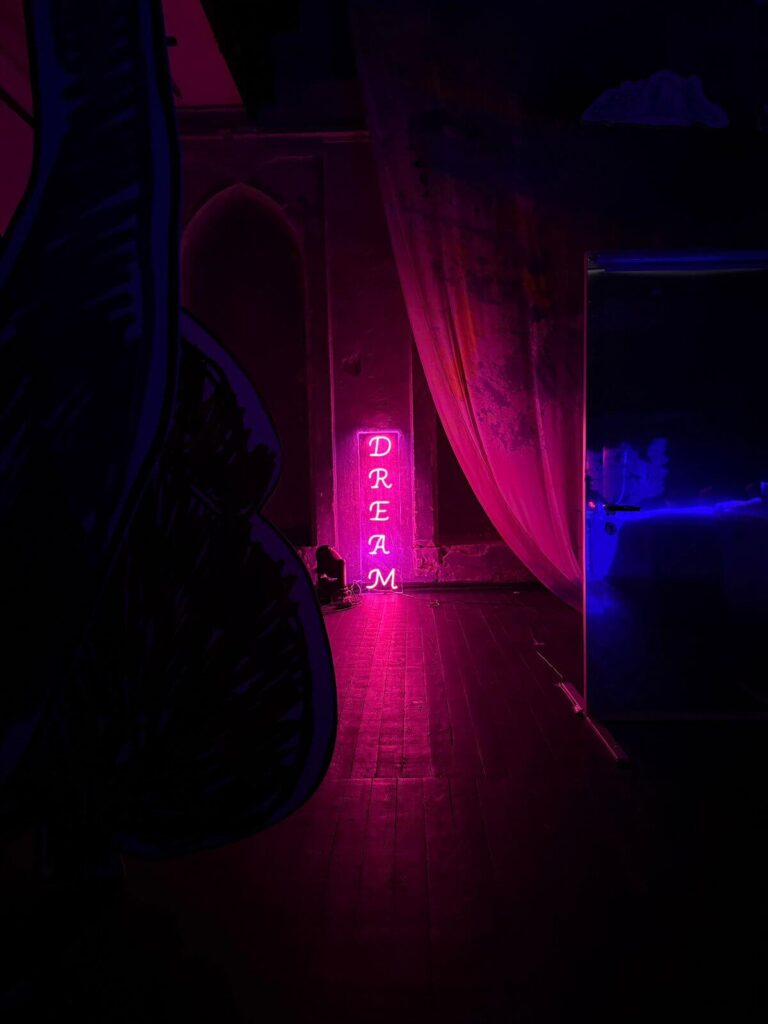 სცენის დეკორაცია. Updated 2026 (13)